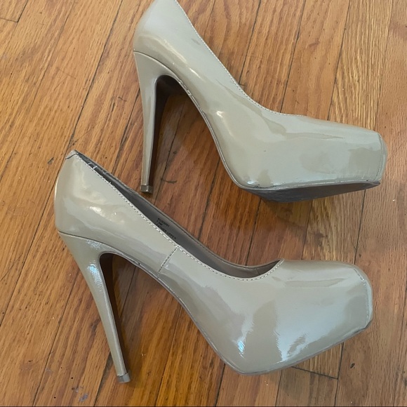 Steve Madden Platform Heels. - Picture 10 of 13